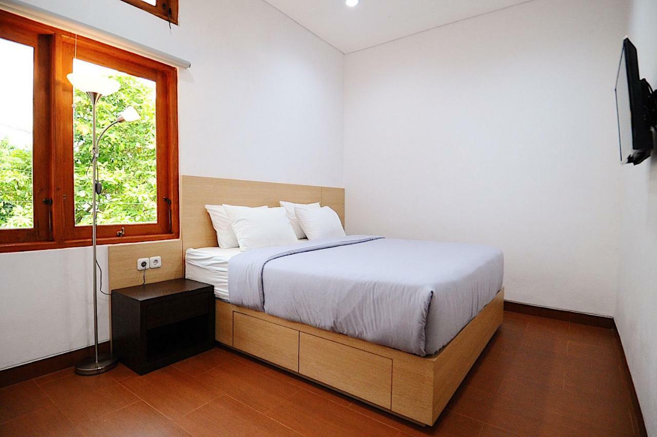 Asrama Kamala House *